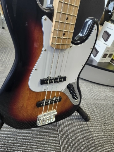 Squier - 037-8602-500 2